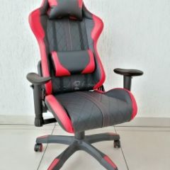Кресло геймерское Barneo K-52 (черная экокожа красные вставки) в Лесном - lesnoy.mebel24.online | фото